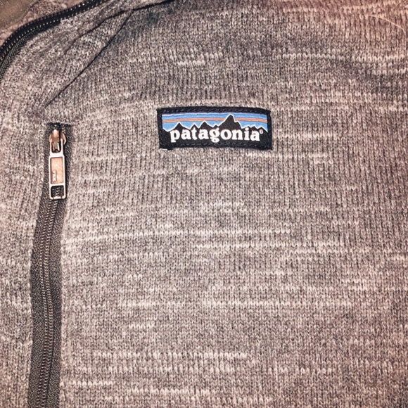 Patagonia pullover size larger - Picture 3 of 4
